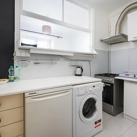 Plac Wilsona Comfort By Bookinghost *